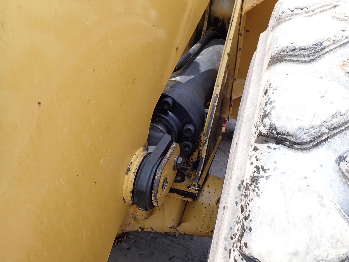 Used 2018 CAT 972M Wheel Loader