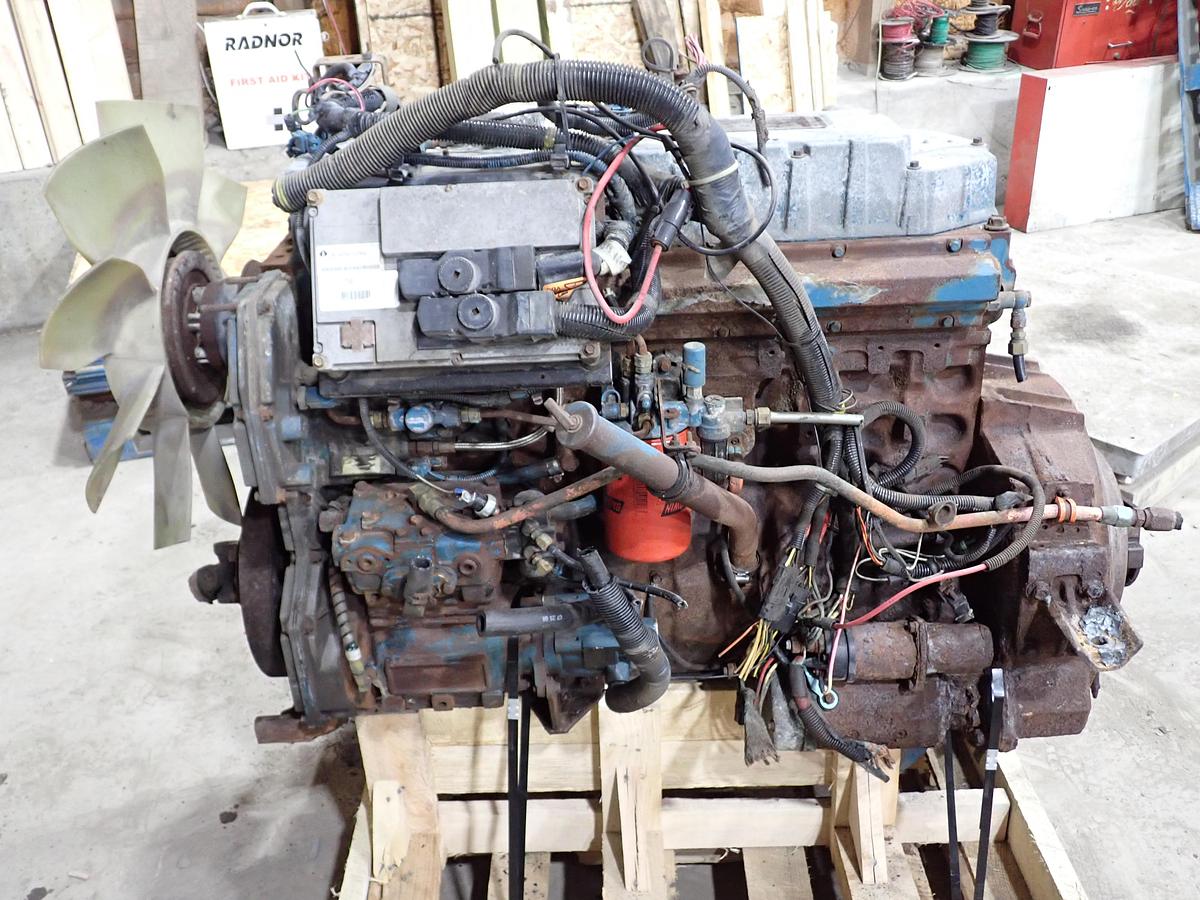 Used 1998 International DT530E Diesel Engine 275 HP 23K ORIGINAL MILES!