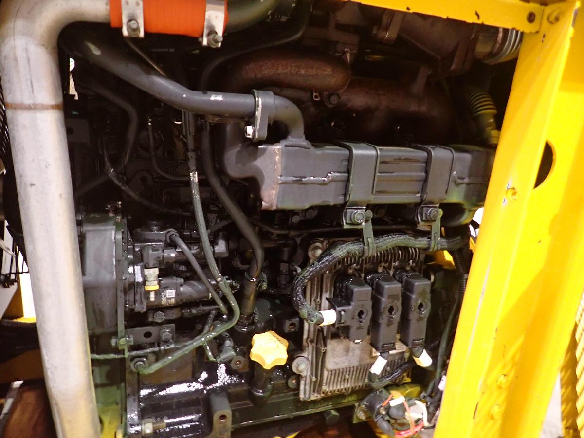 Used John Deere 4045HFC92