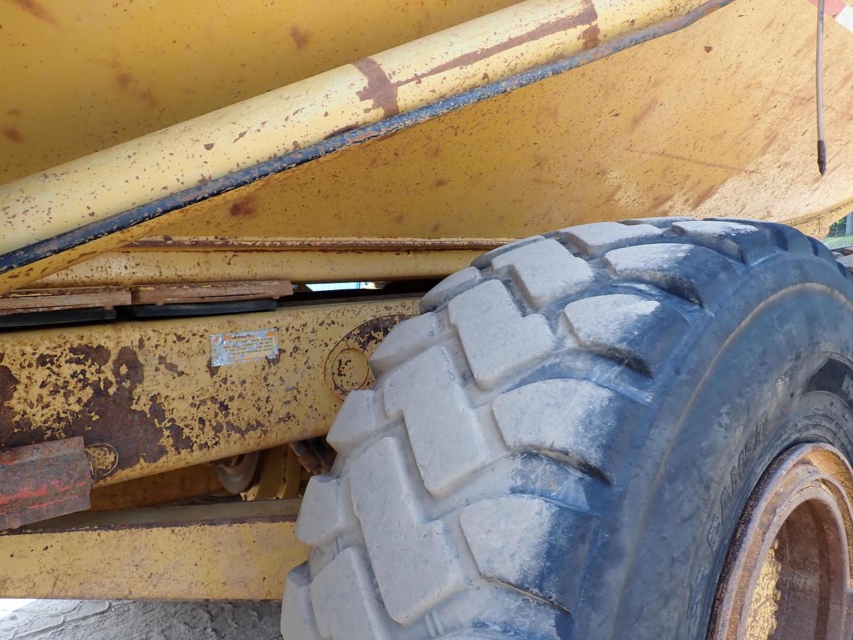 Used 2003 CAT 735