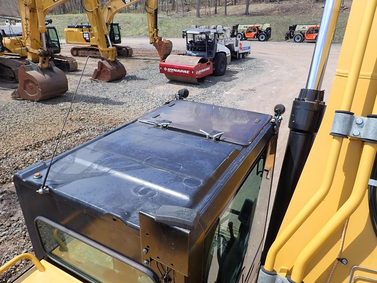 Used 2019 CAT 349FL Hydraulic Excavator 