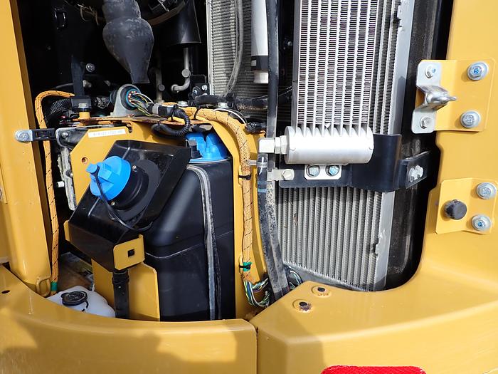 Used 2019 CAT 315F LCR