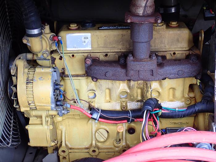 Used 2000 LeRoi Q185D 185 CFM Air Compressor CAT 3034 Diesel