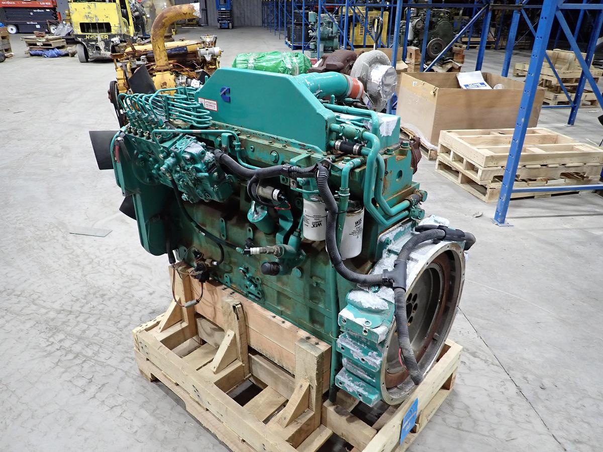 Used 2002 Cummins 6CTA 8.3 Diesel Engine 418 HOURS