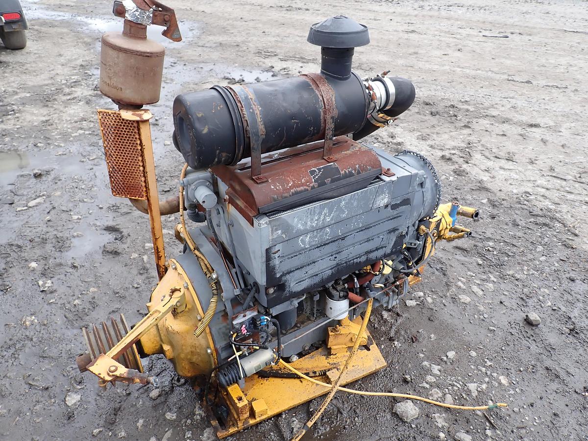 Used DEUTZ D2011 L04I Diesel Engine POWER UNIT w/ PTO Clutch
