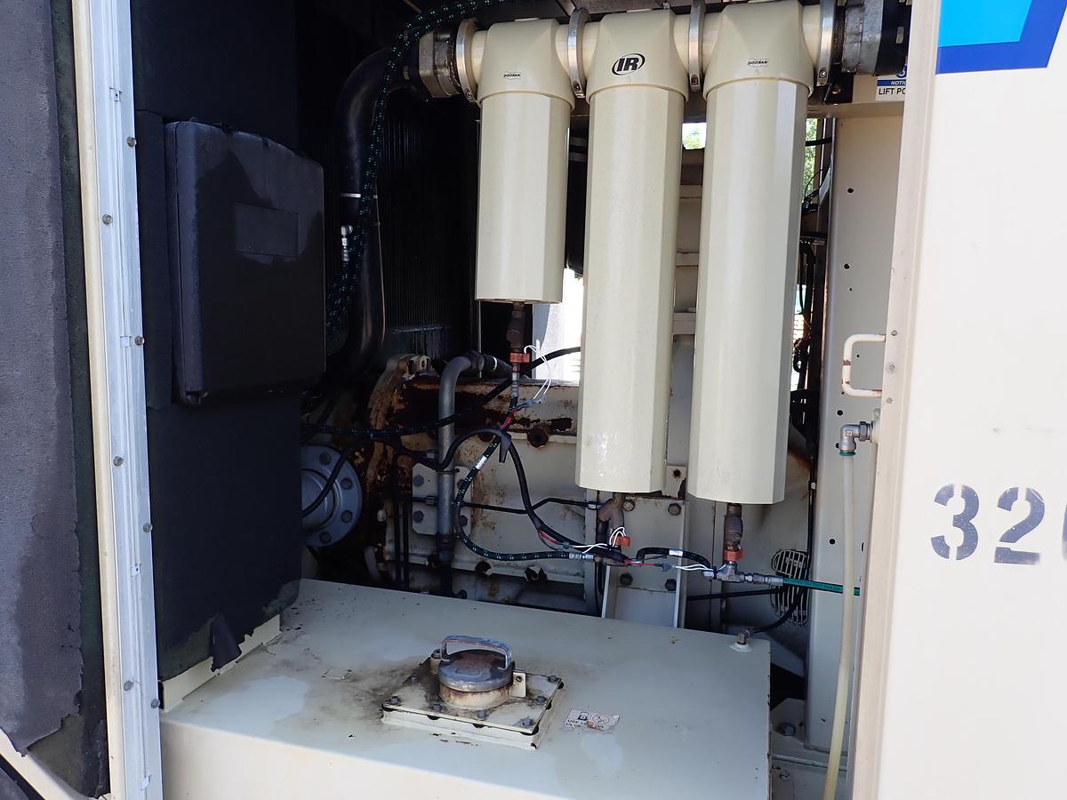 Used 2010 Doosan HP1600 1600 CFM Air Compressor