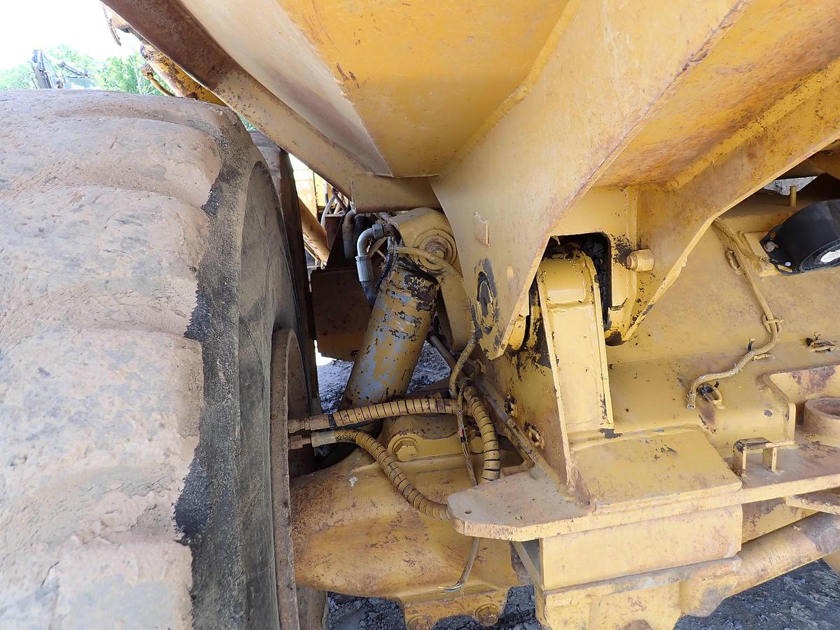 Used 1991 CAT D350D Articulated Haul Truck