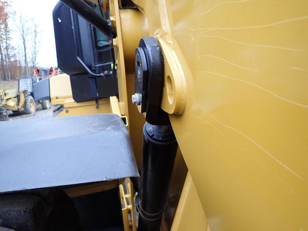 Used 2019 CAT 938M Wheel Loader