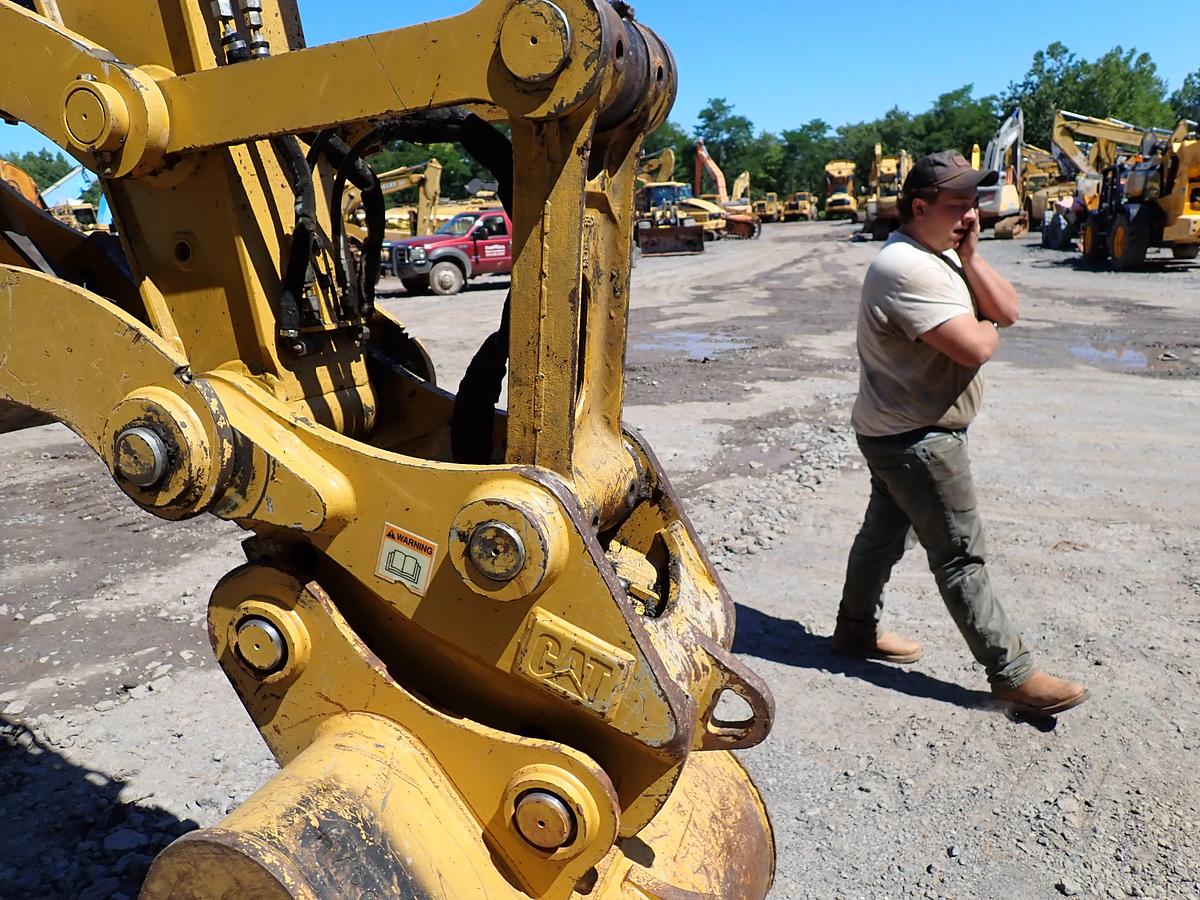 Used 2018 CAT 313FL GC Excavator HYDRAULIC THUMB