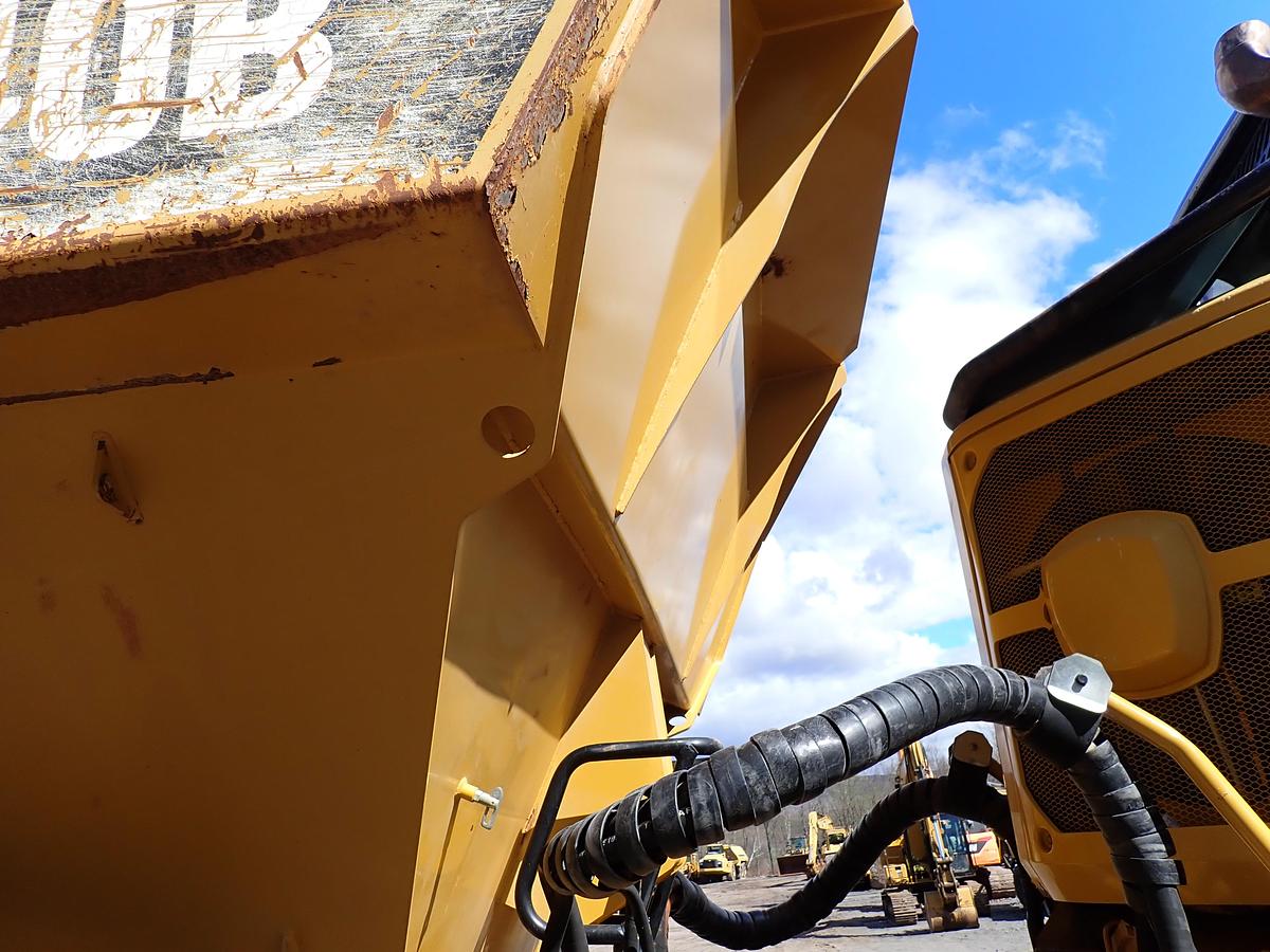 Used 2014 CAT 740B Articulated Truck