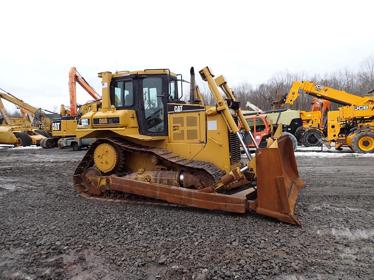 Used 2004 CAT D6R XL II