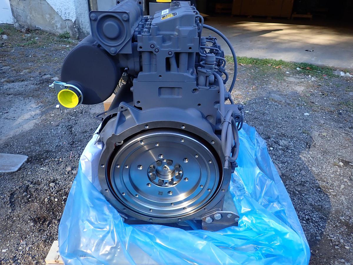 Deutz D2011 L03 Diesel Engine FACTORY NEW!