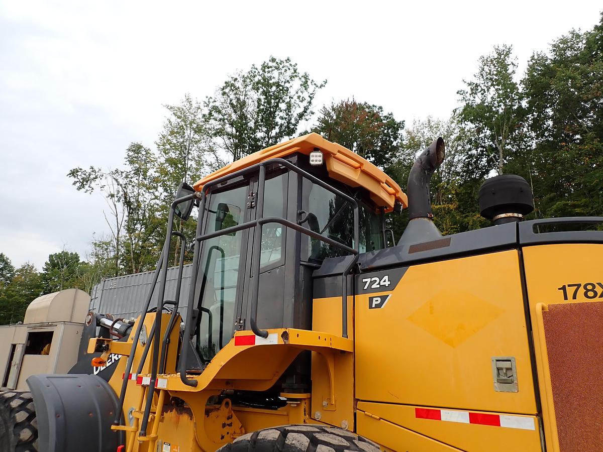 Used 2021 John Deere 724P Wheel Loader QUICK COUPLER