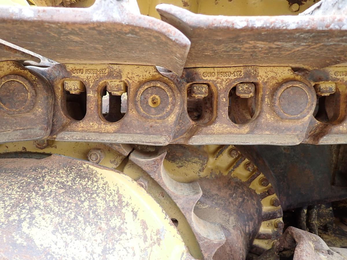 Used 1980 CAT D7G Crawler Dozer w/ RIPPER!