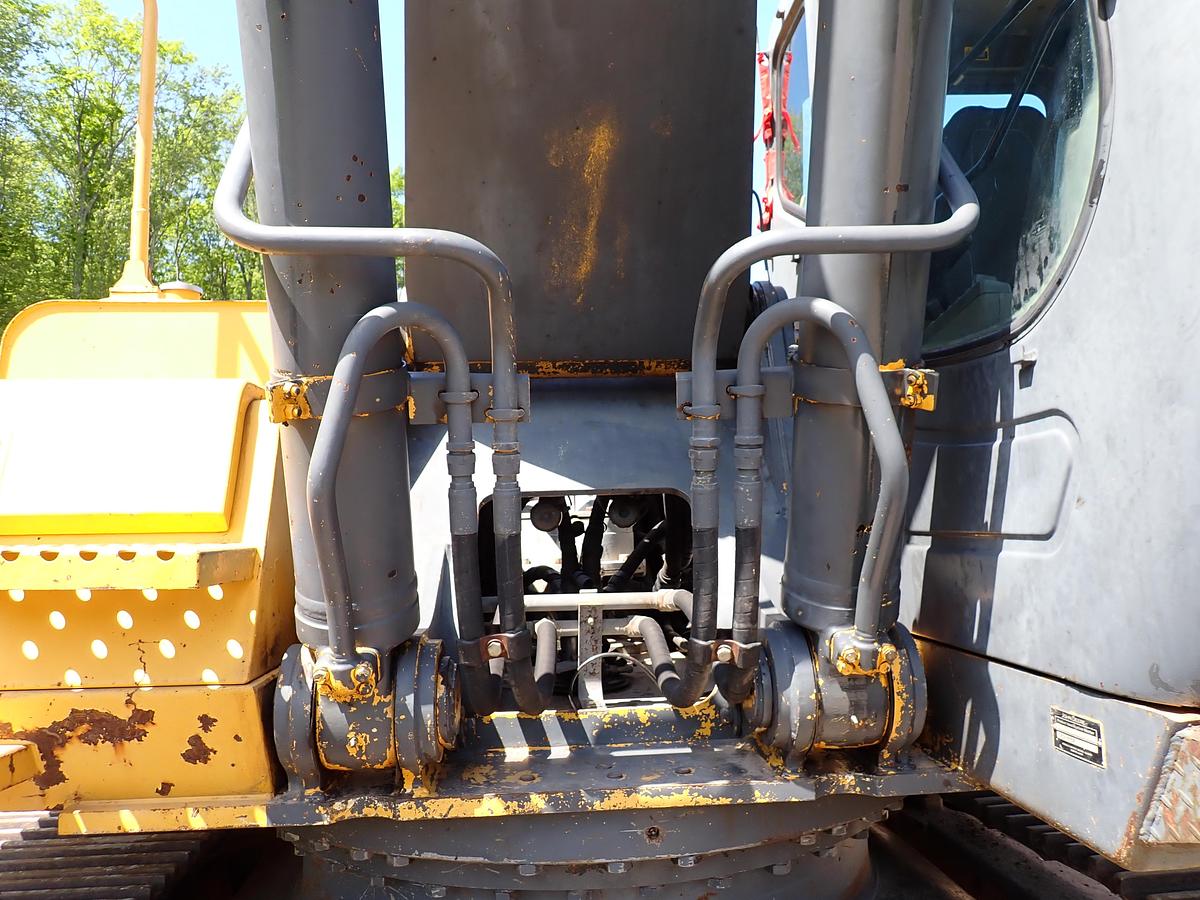 Used 2004 John Deere 330C LC Hydraulic Excavator