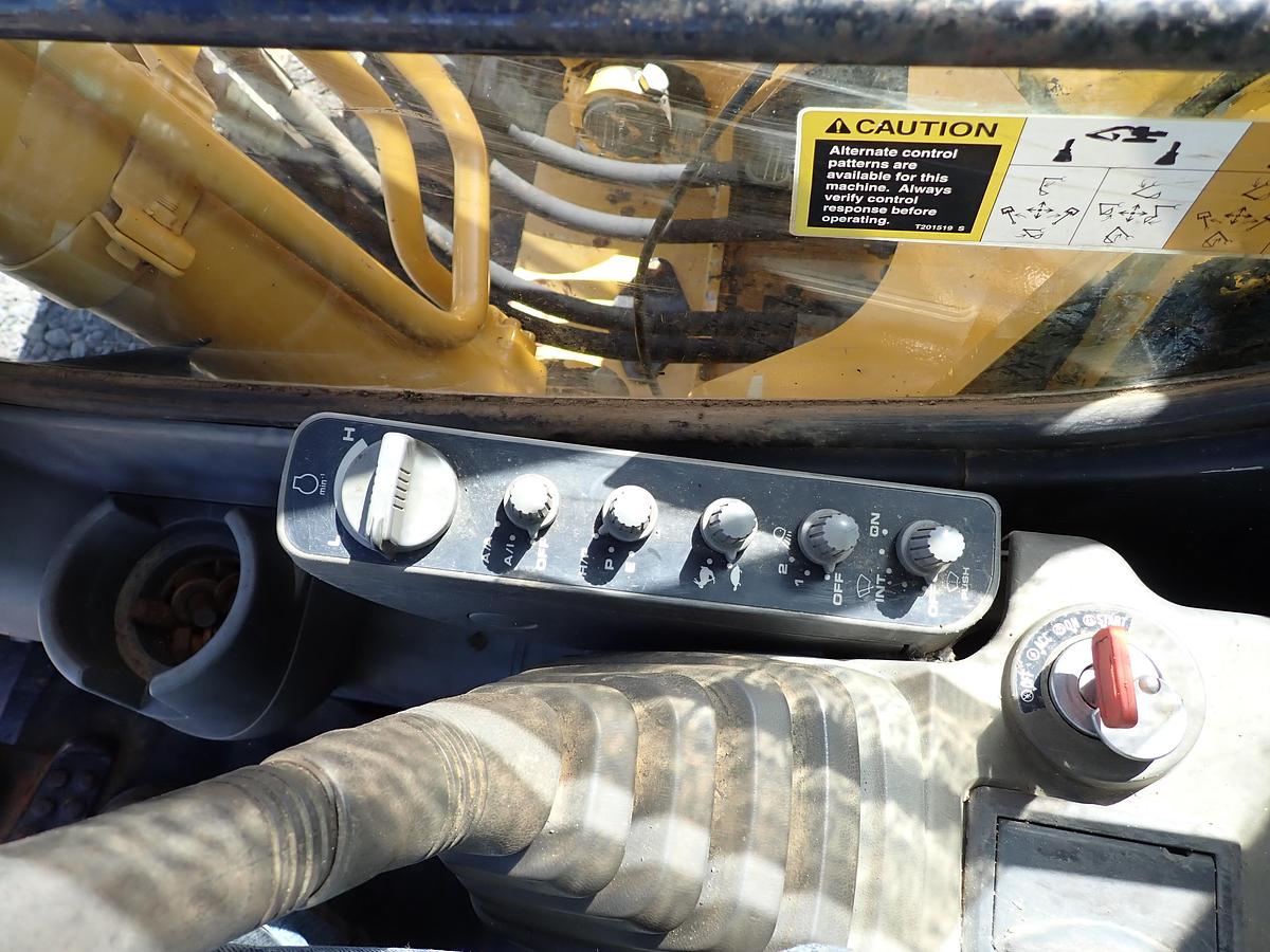 Used 2006 John Deere 160C LC Excavator