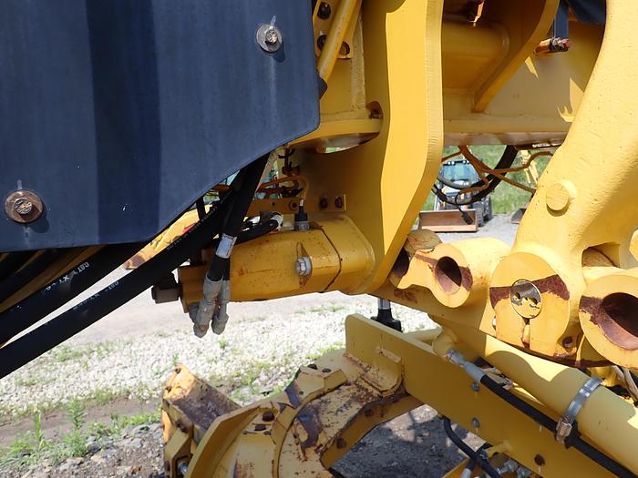 Used 2015 CAT 120M2 AWD