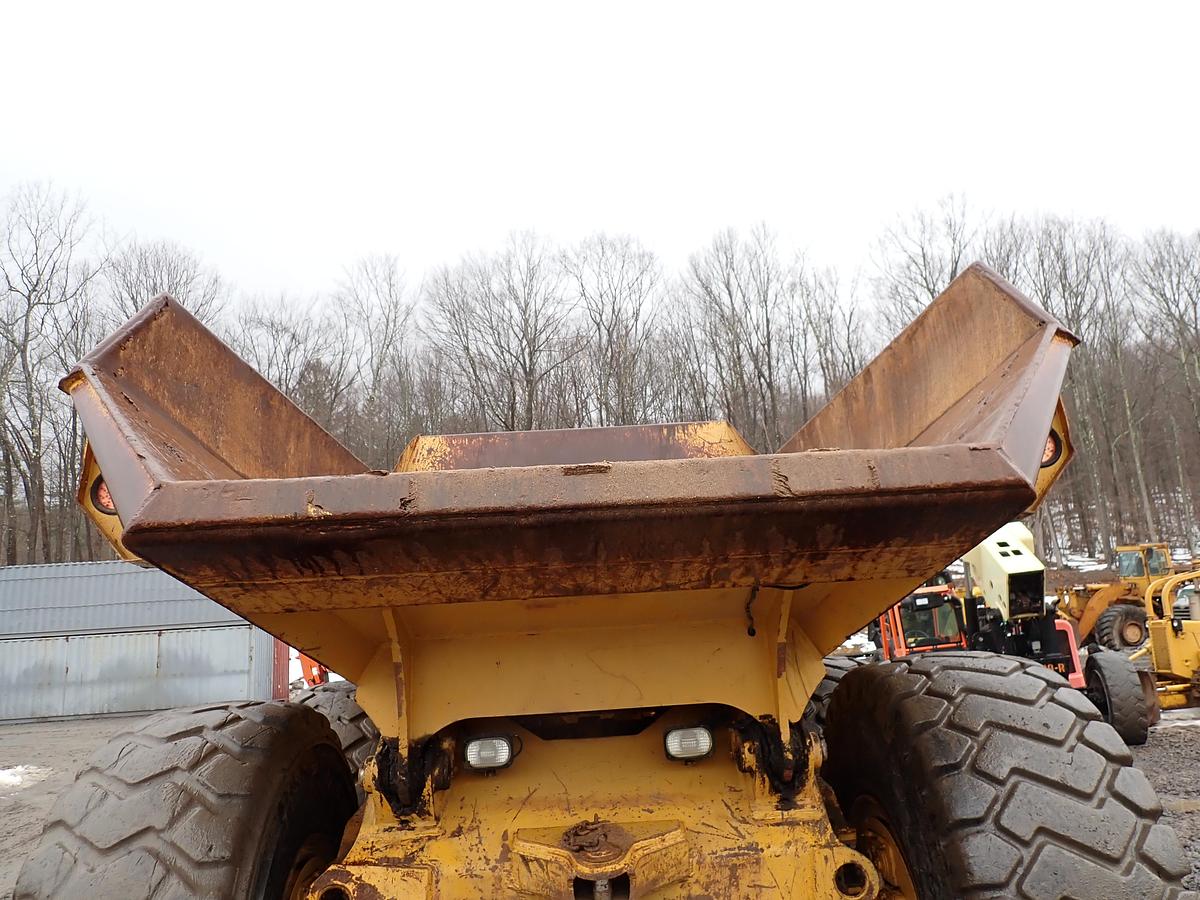 Used 2000 John Deere 300C Articulated Haul Truck