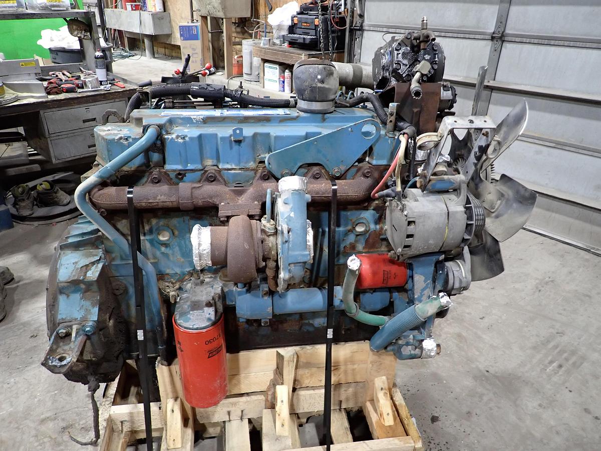 Used 1995 International DT466 NGD Turbo Diesel Engine P PUMP! 