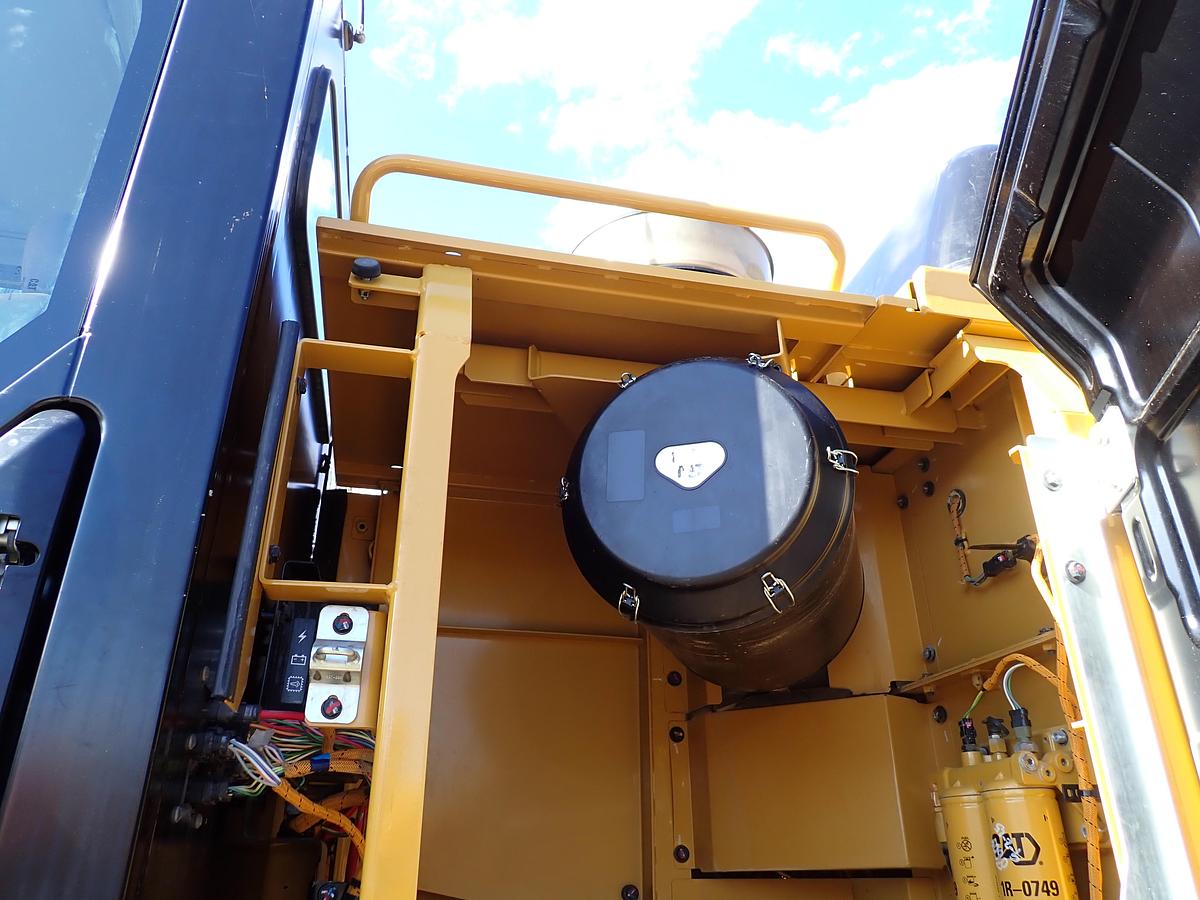 Used 2019 CAT 349FL Excavator Q/C Aux. Hydraulics