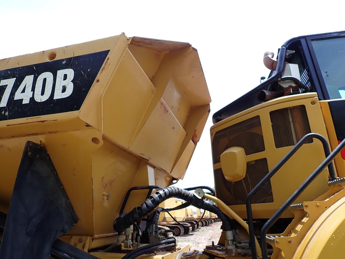 Used 2015 CAT 740B Articulated Haul Truck