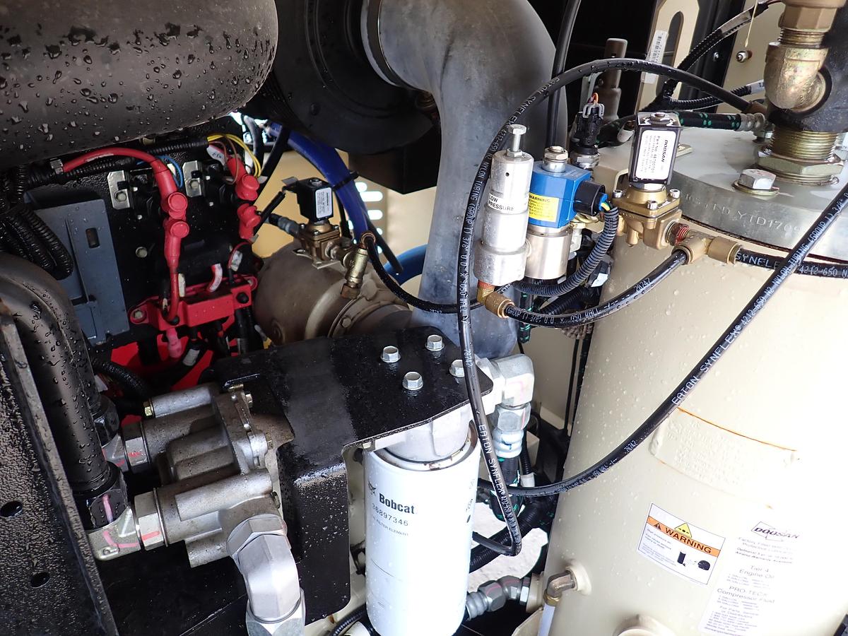 Used 2023 Doosan P425/HP375 Air Compressor 1078 HOURS