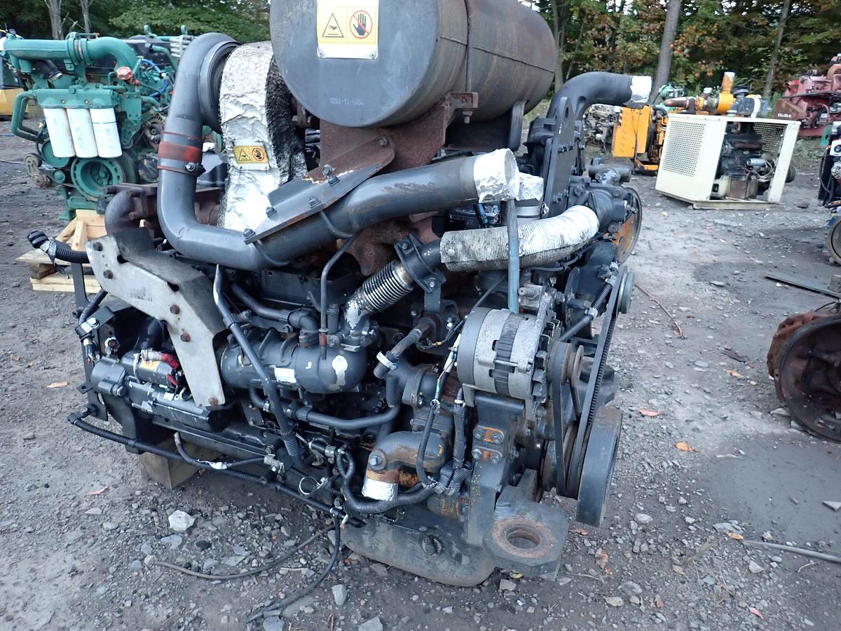 Used 2010 Komatsu SAA6D125E-5 Diesel Engine WA470-6 LOADER