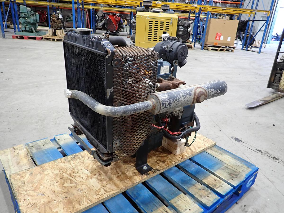 Used 2000 Kubota D905 Diesel Engine Power Unit