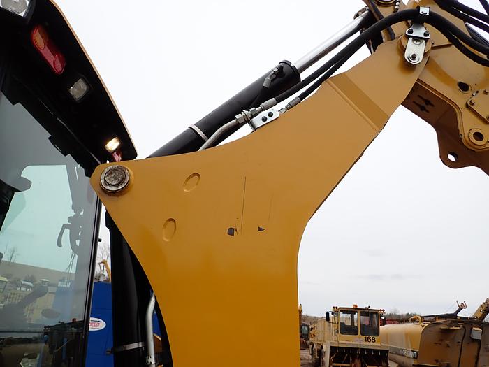 Used 2018 CAT 420F2 Loader Backhoe
