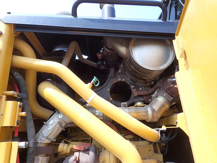 Used 2015 CAT 120M2 AWD