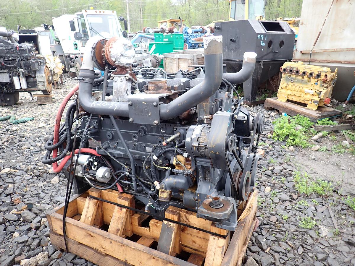Used 2002 Komatsu SAA6D125E-3 Diesel Engine