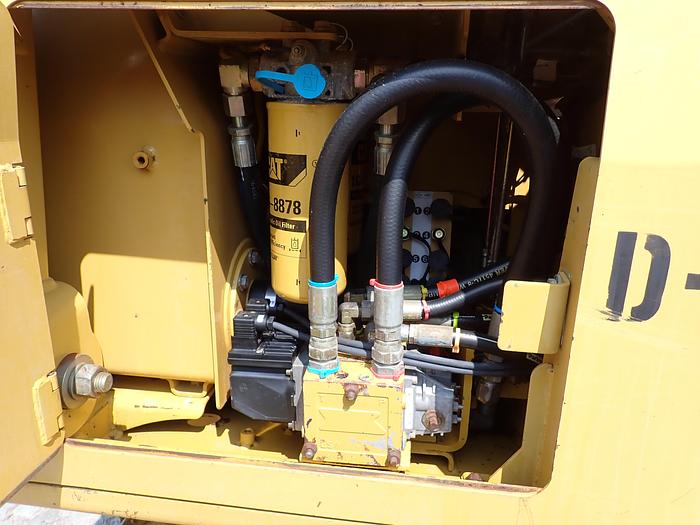 Used 2005 CAT D5G LGP