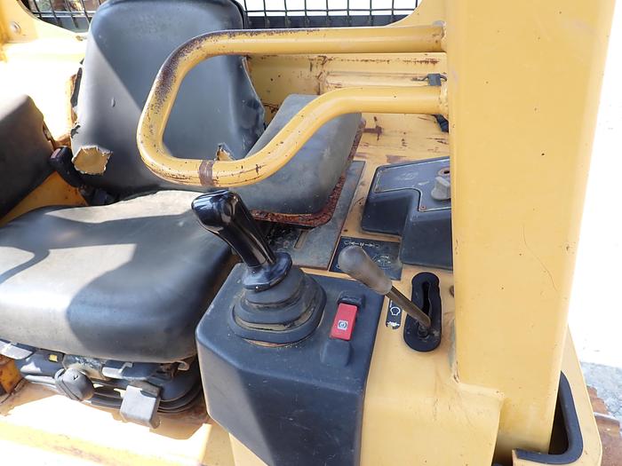 Used 2005 CAT D5G LGP