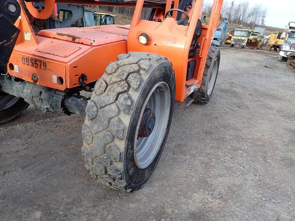Used 2018 Skytrak 8042 8K Telehandler