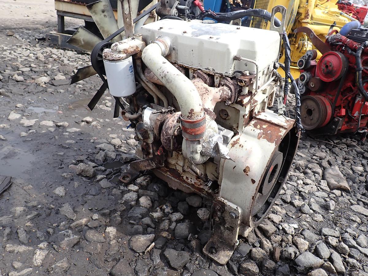 Used 2005 John Deere 4024TF270