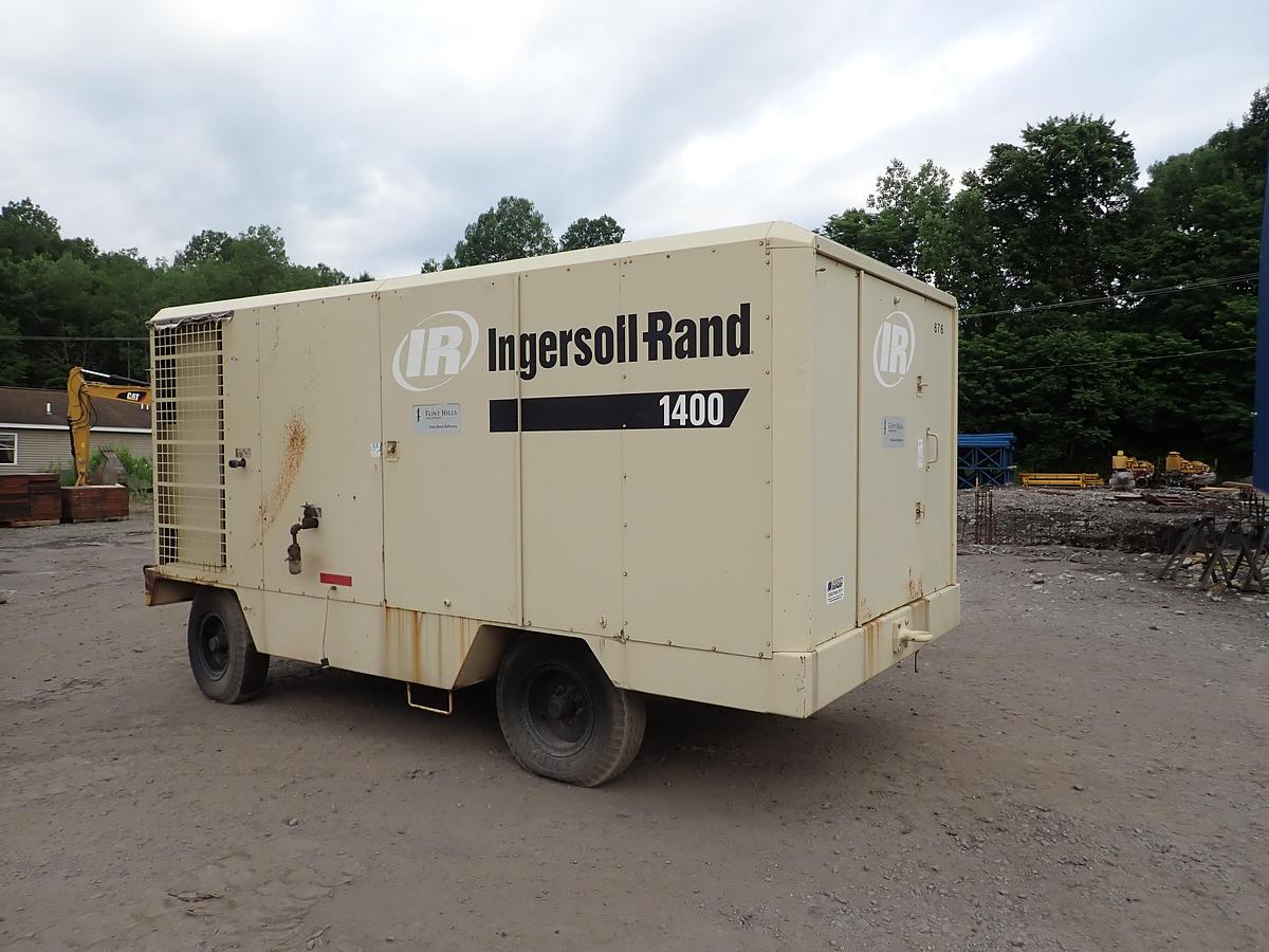 Used Ingersoll Rand XP1400WCU 1400 CFM Air Compressor 1176 HOURS!