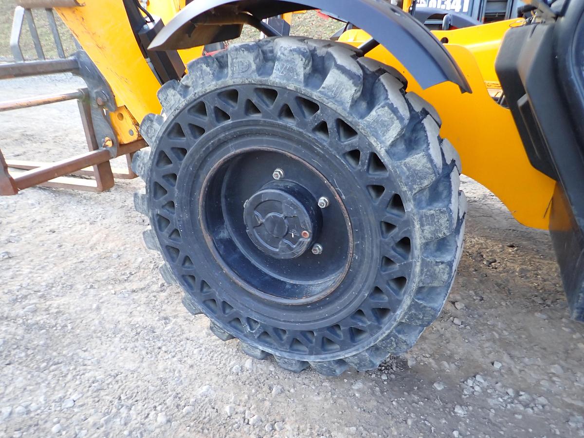 Used 2019 JCB 510-56 10K Telehandler 3200 HOURS