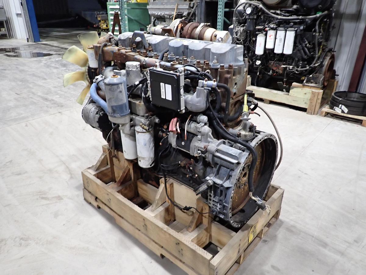 Used 2004 Mack AI-300 Diesel Engine 111K MILES!