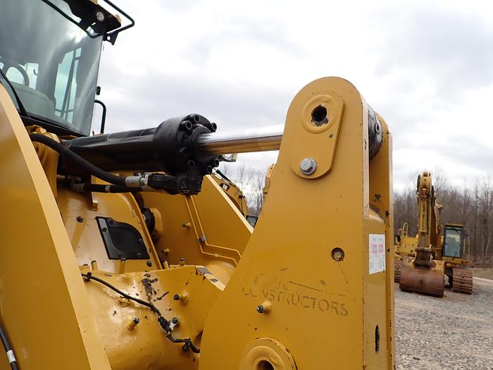 Used 2019 CAT 950M Wheel Loader