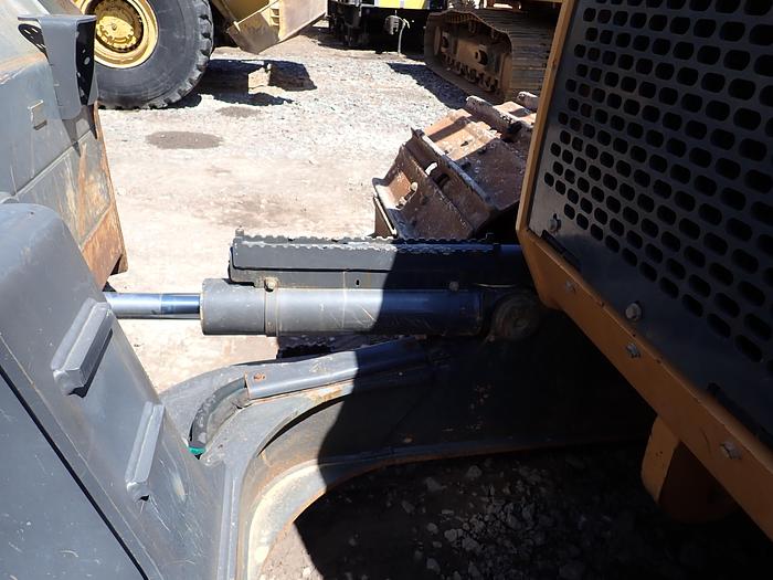 Used 2019 Case 2050M LGP