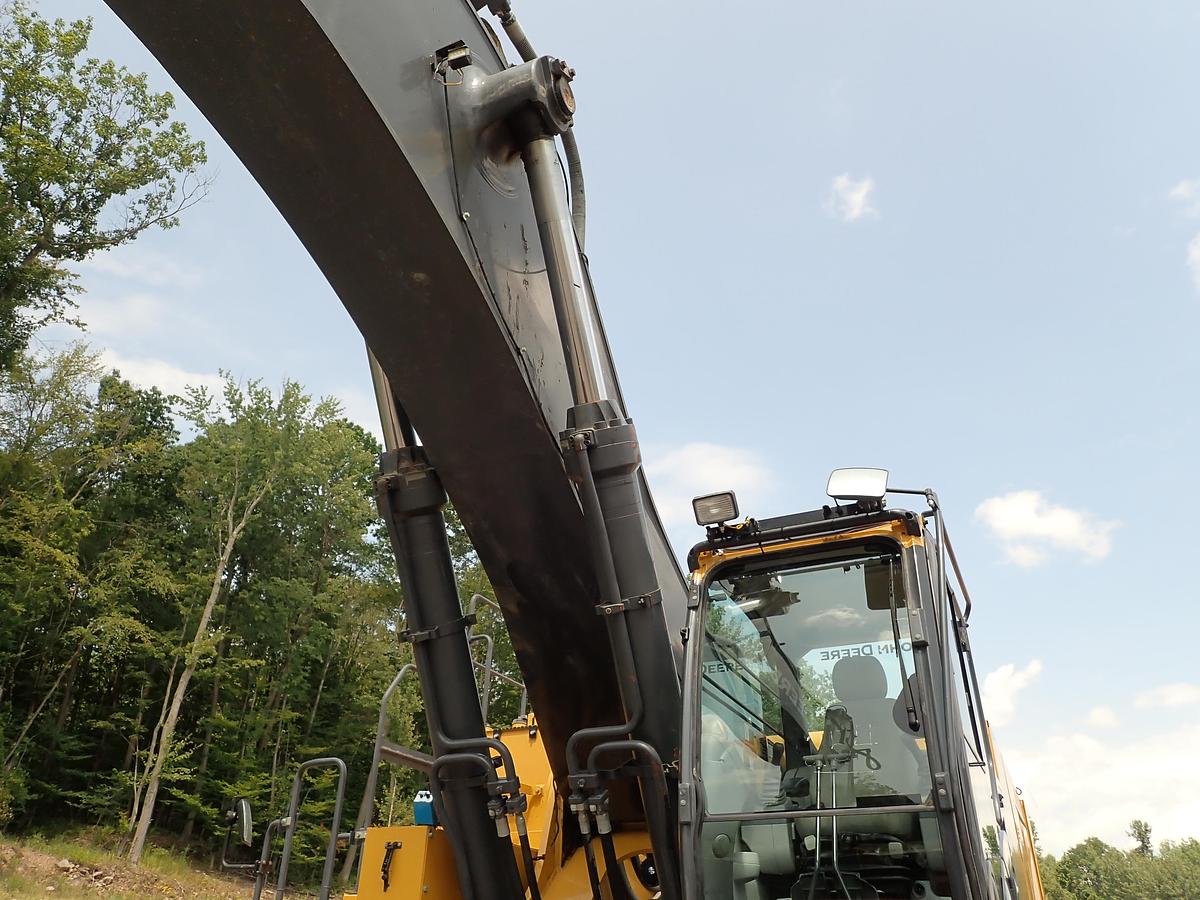 Used 2021 John Deere 870G LC Hydraulic Excavator MASS EXCAVATING BOOM