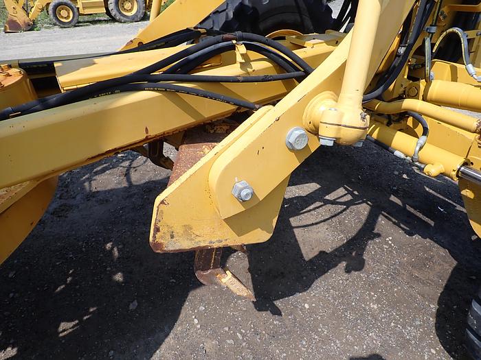 Used 2015 CAT 120M2 AWD