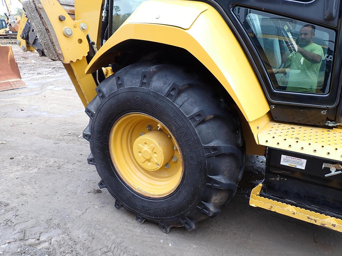 Used 2022 CAT 420 XE Backhoe Loader 