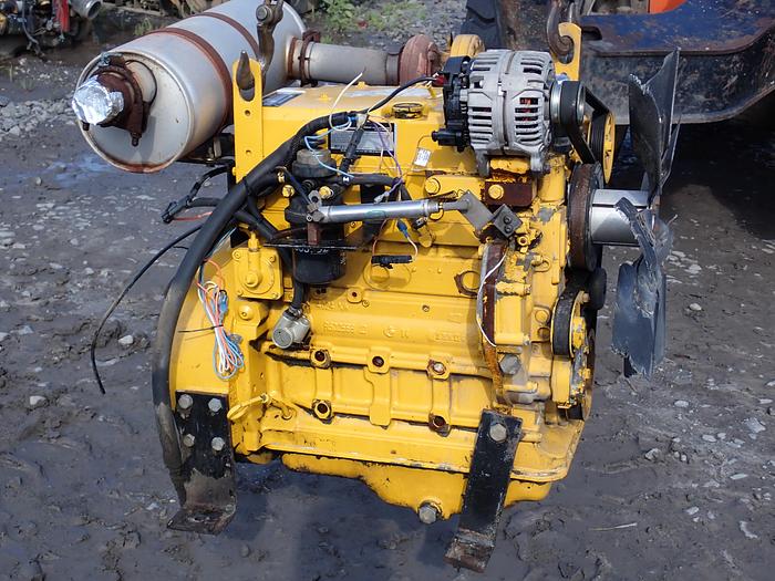 Used 2004 John Deere 4024TF270