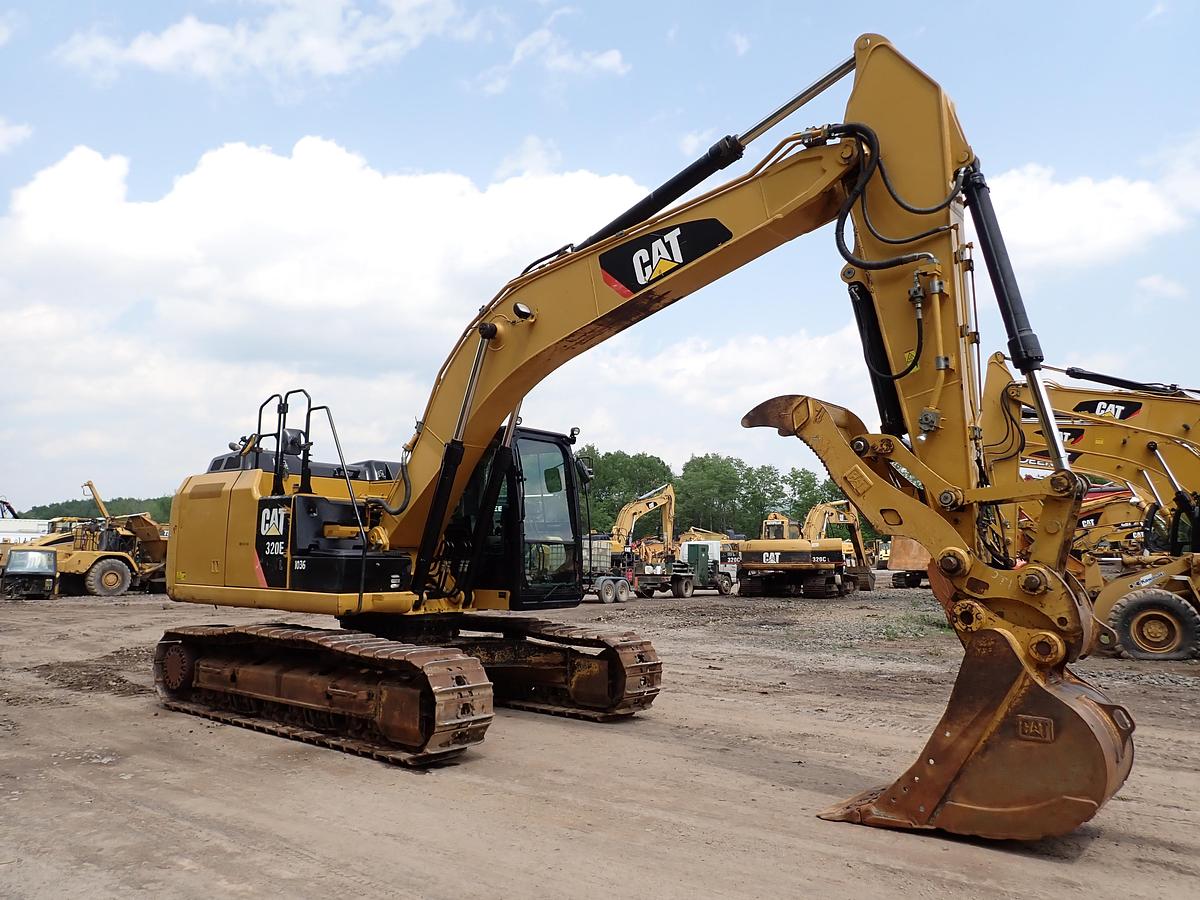Used 2013 CAT 320EL