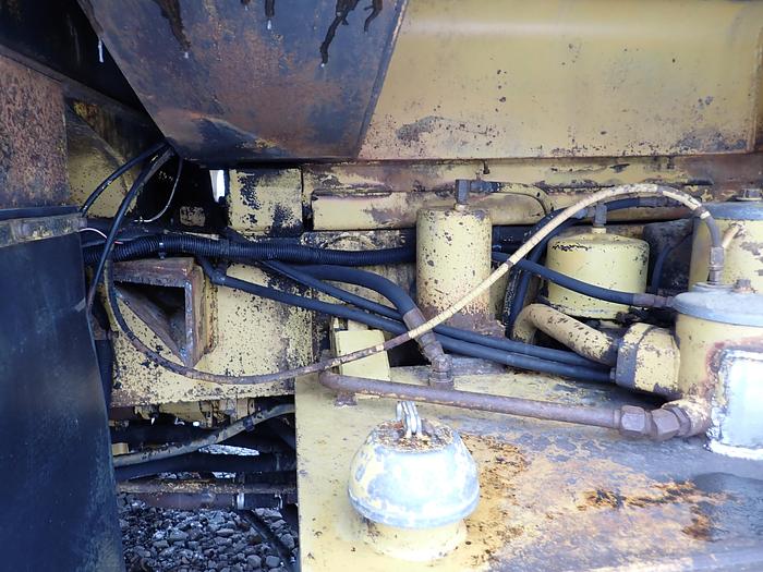 Used 1985 CAT 769C Rigid Frame Water Truck 8000 Gallon