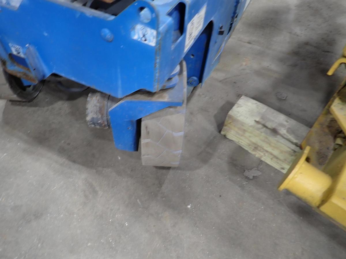 Used 2015 Genie GS2632