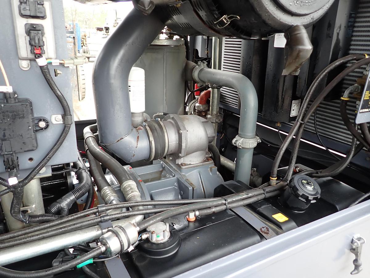 Used 2020 Atlas Copco XAS950 PD8 950 CFM Air Compressor
