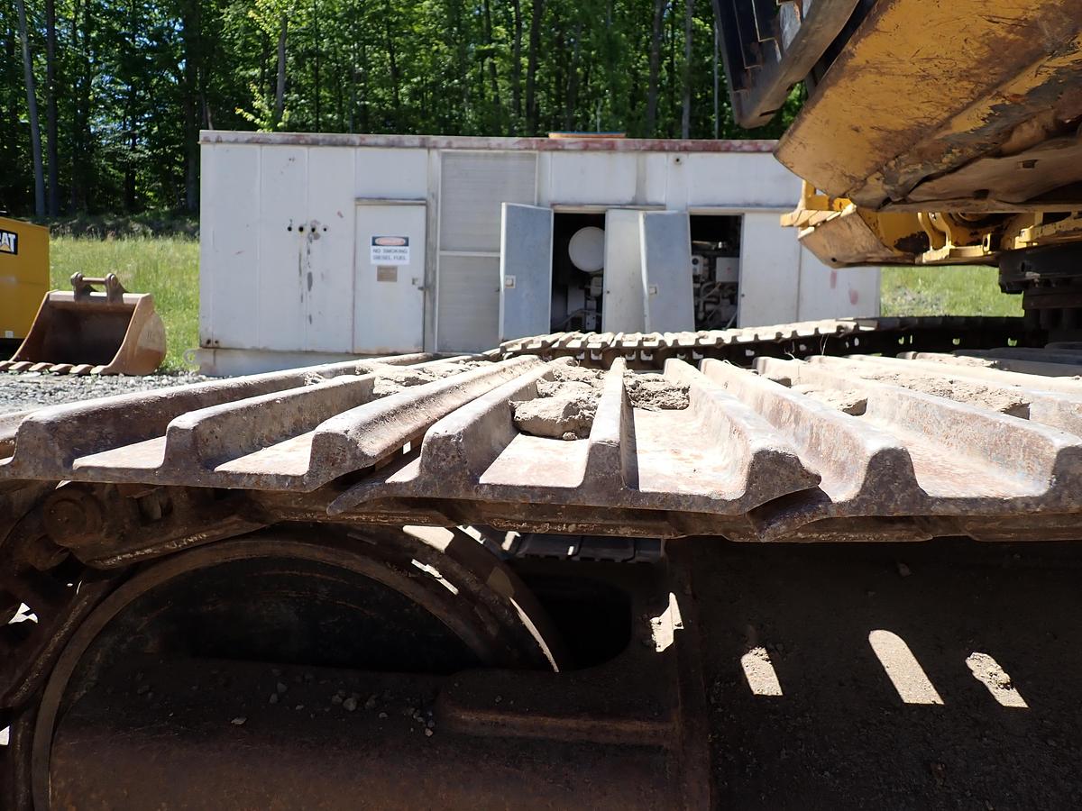 Used 2006 CAT 320CL