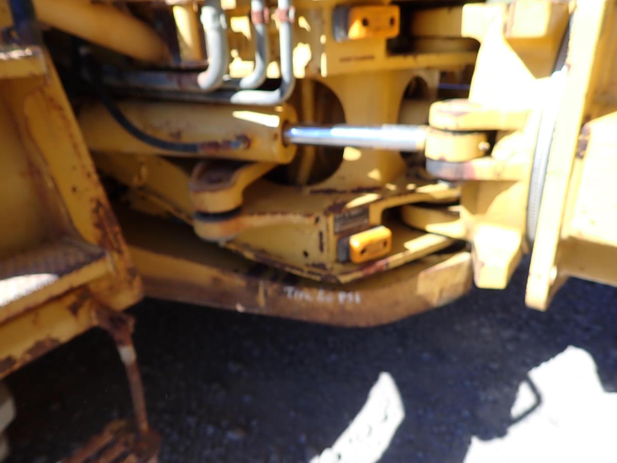 Used 2004 CAT 735 Articulated Haul Truck